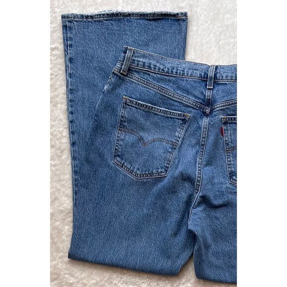 NWT Levi's Premium 70’s High Flare Jeans in Sonoma Walks - Light Wash, Size 32 - Picture 15 of 16